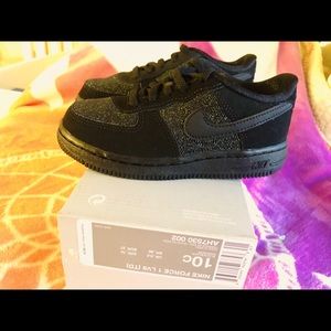 🖤Nike AF1 LV8 (NIB) “Black Glitter”🖤